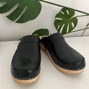 Swedish Hasbeens Black Leather Clogs